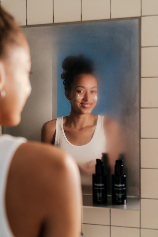 Pregnancy-Safe Skincare: What Every Mom Needs to Know