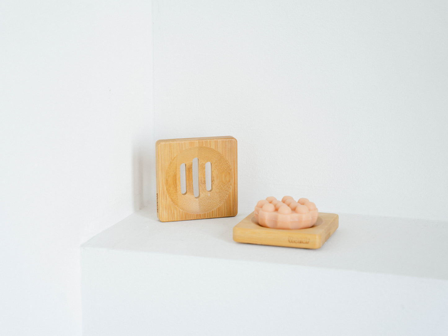 WONDR Bamboo Soapbar Holder